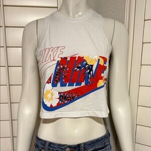 🌺 Nike Tropical Leaf Racerback Crop Tank Top 🌺
